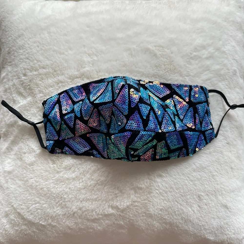 NWOT Blue Rainbow Iridescent Holographic Sequin Face Mask